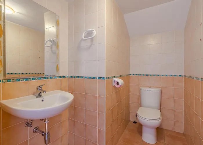 Townhouse Paraiso 2 Apartamento *