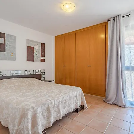 Townhouse Paraiso 2 אדחה