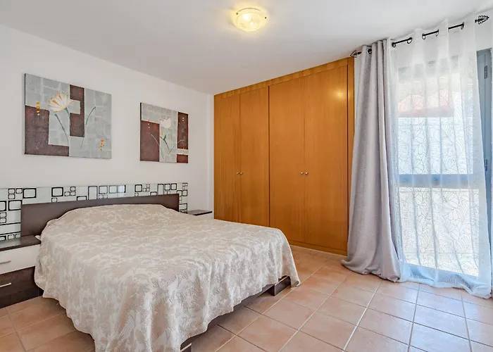 Townhouse Paraiso 2 אדחה